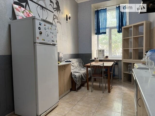 For sale 4-room apartment 108 sq. m. on Khreshchatyk St. 8 • ID 3468942
