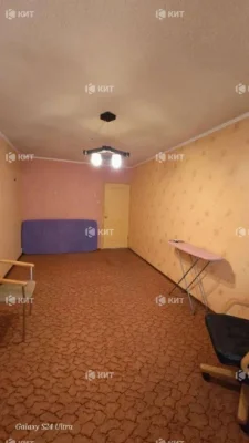 1к. 37м2 Одеська (Одесская, ост. Салют, ул. Монюшко 12А) 130
