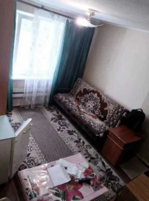 Продам кімнату  12 кв. метрів  р-н завод Малишева