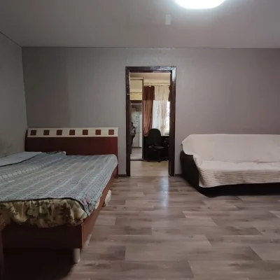 2 кімнатна на 44 кварталі