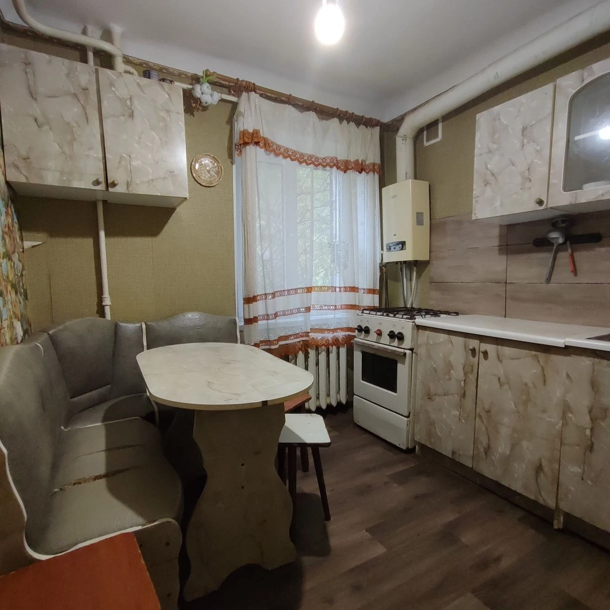 2 кімнатна на 44 кварталі
