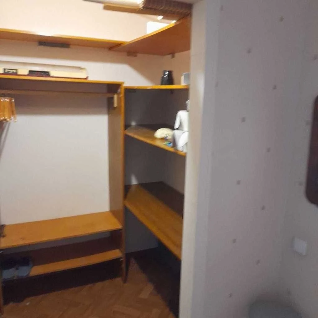 продаж 1 кім квартири 42 м кв, вул Грушевського , центральни