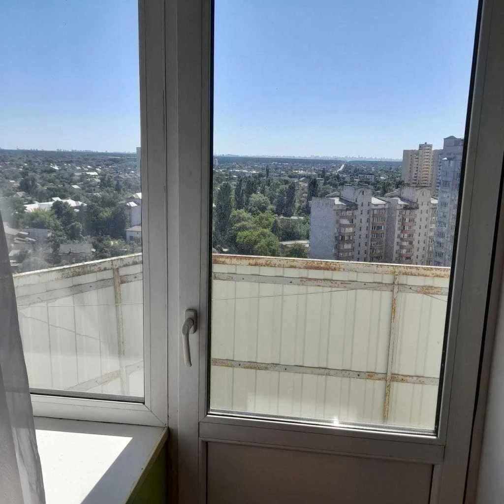 продаж 1 кім квартири 42 м кв, вул Грушевського , центральни