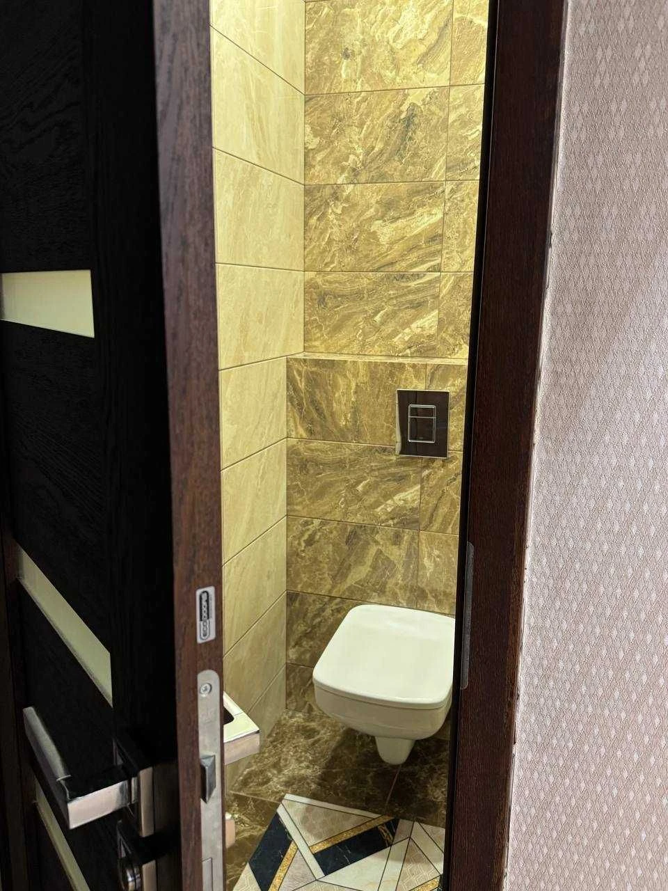 продам квартиру в центрі міста