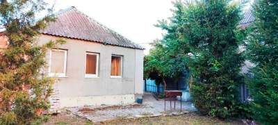 Продам будинок зі зручностями в Дергачах р-н 3- ї школи .