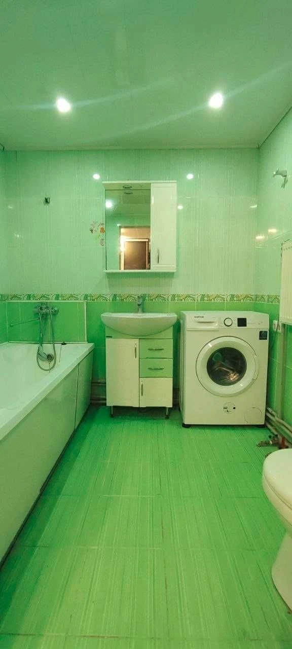 Продам будинок зі зручностями в Дергачах р-н 3- ї школи .