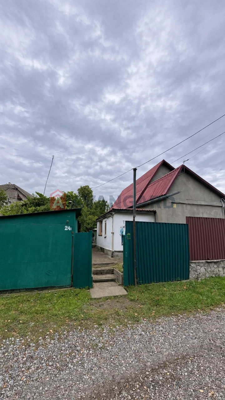 Продаж частини будинку з окремим входом в районі Федорова, С