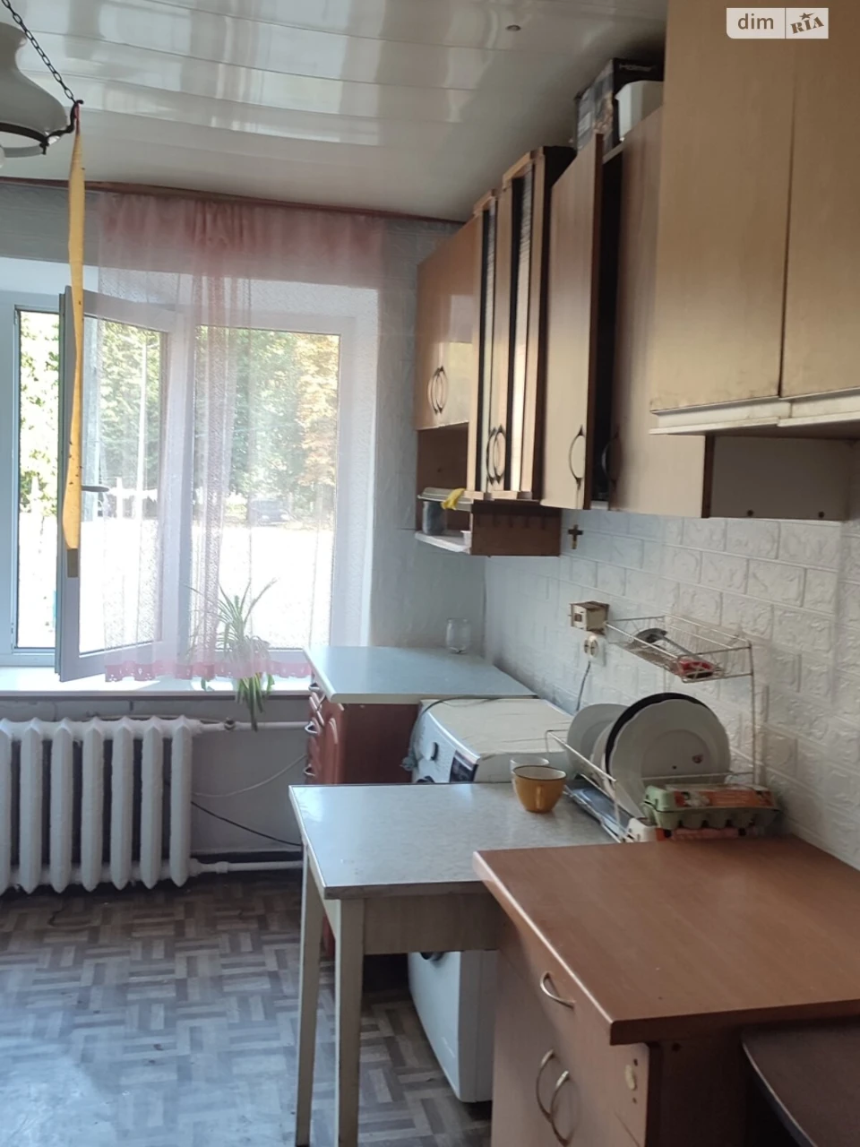 Продаж Кімната