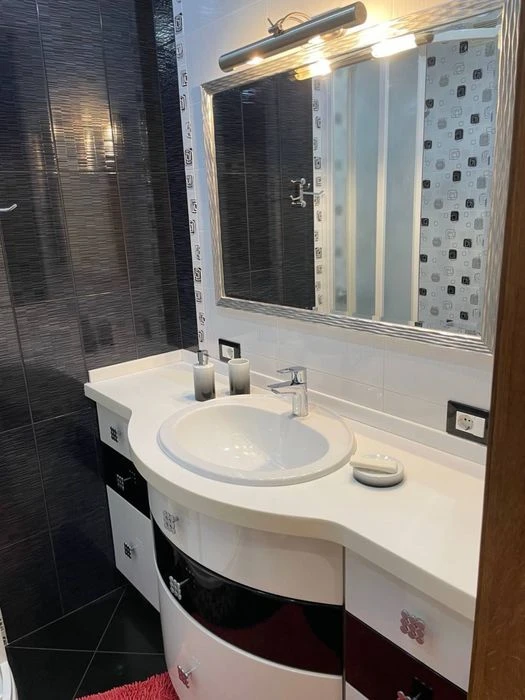 Продам 3-х комнатную квартиру на Вузовском, Таирова.