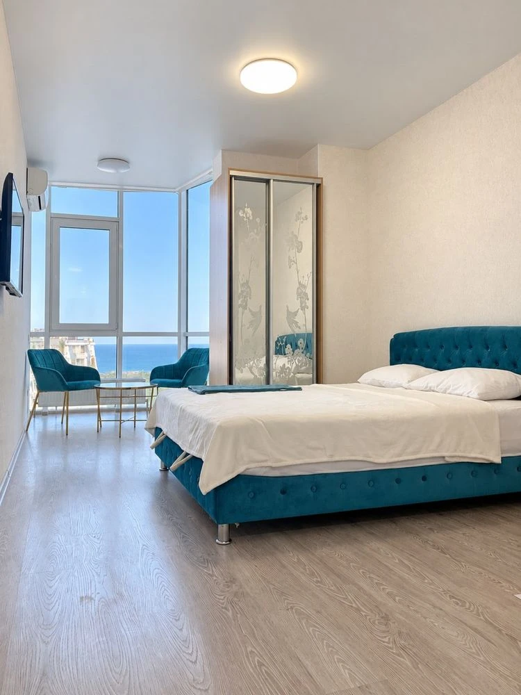 Stylish studio with renovation!