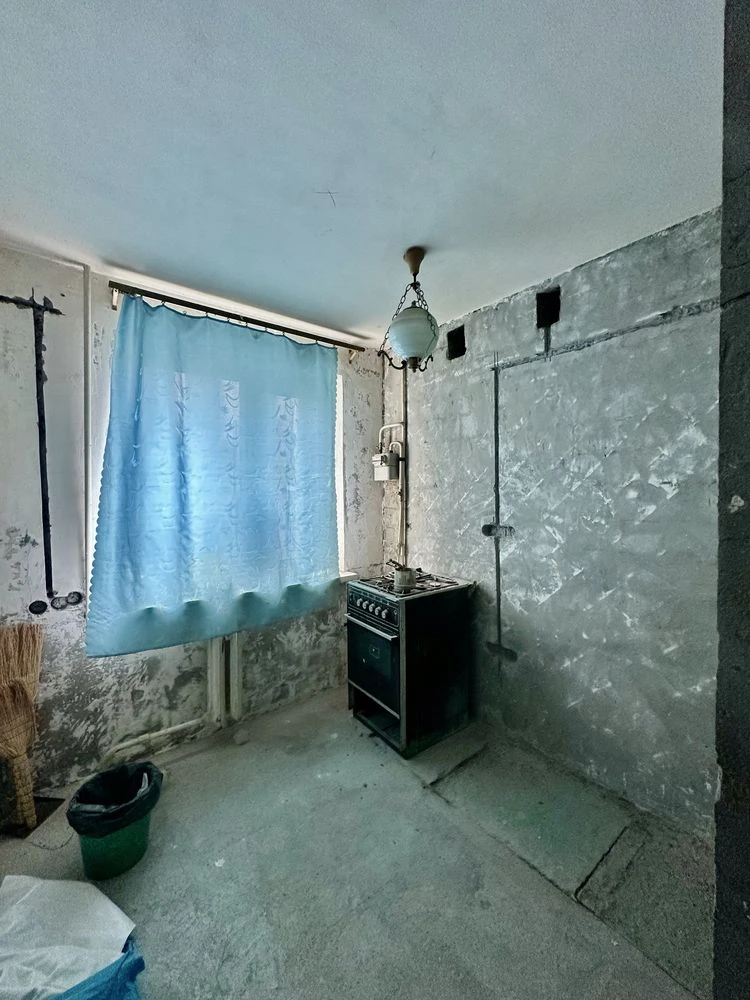 Продам Зх - ком квартиру на пос. Котовского в Газовом Доме