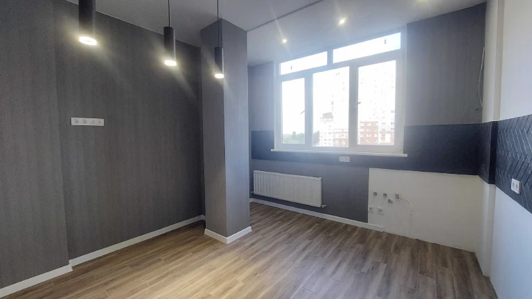 For Sale: 3-bedroom apartment in residential complex "Spanish"/ Slobodka