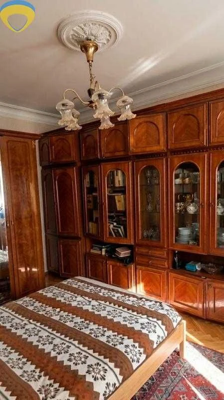Квартира з садом та можливістю добудови в центрі
