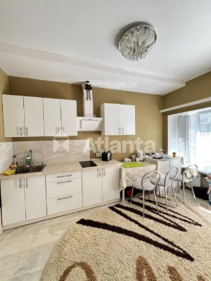 Apartment with renovation, furniture, appliances and a private yard!