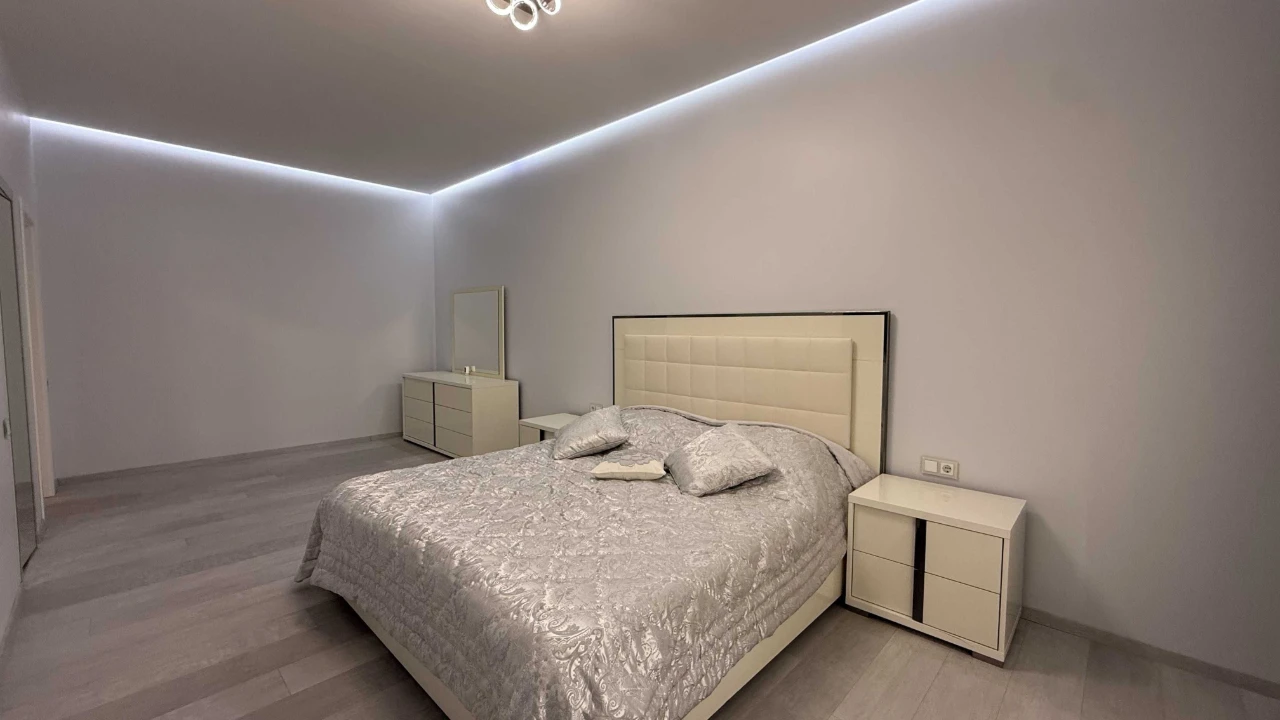 Two-bedroom apartment renovated in Tairova.