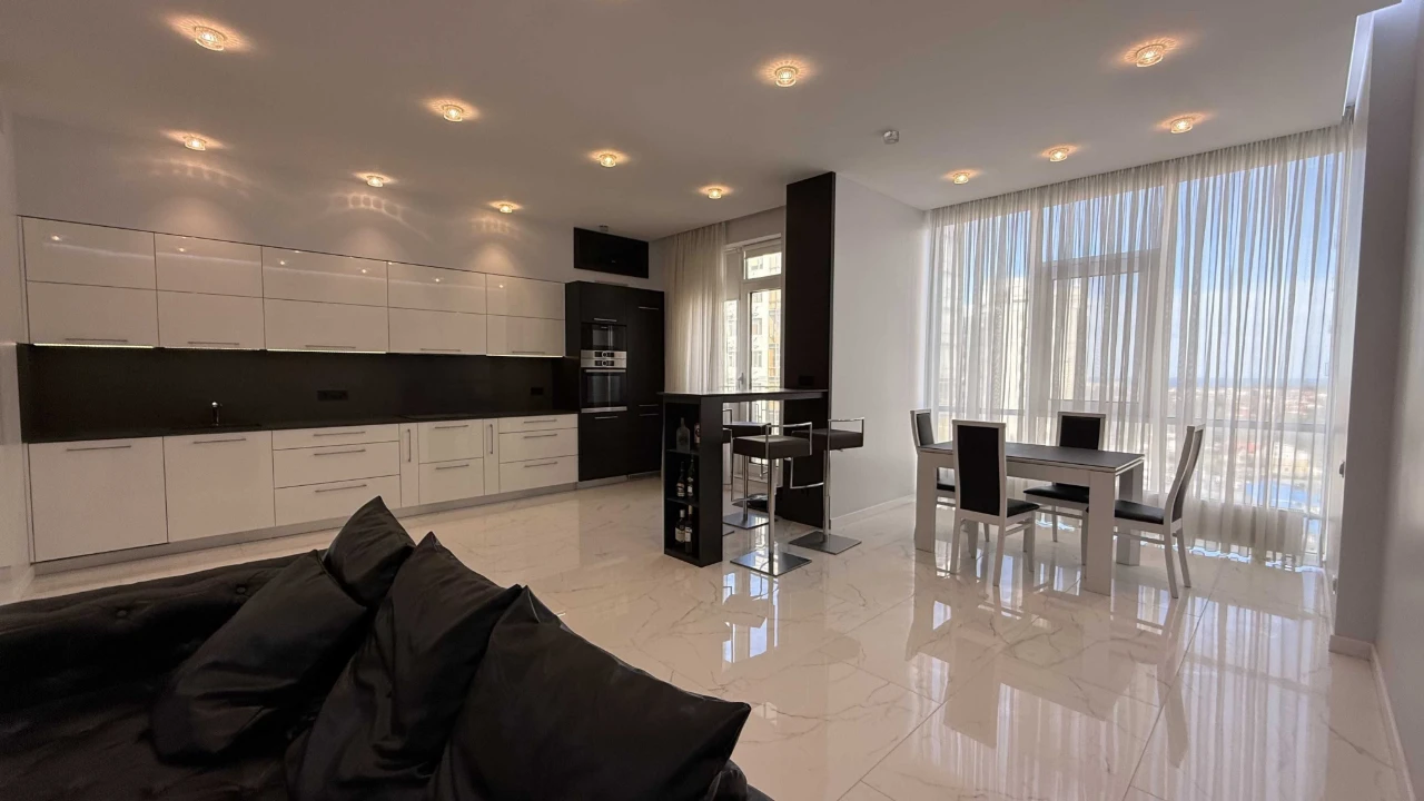 Two-bedroom apartment renovated in Tairova.