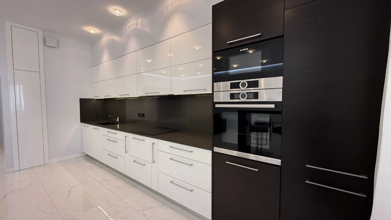 Two-bedroom apartment renovated in Tairova.