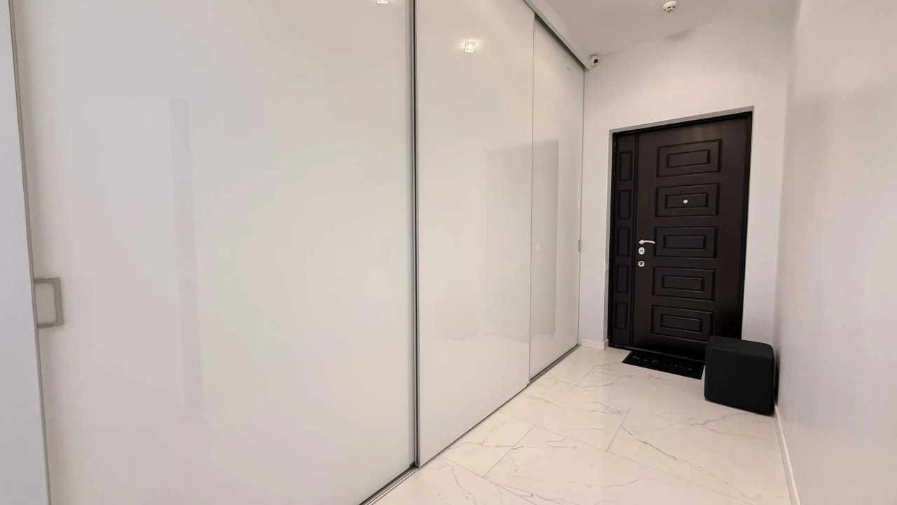 Two-bedroom apartment renovated in Tairova.