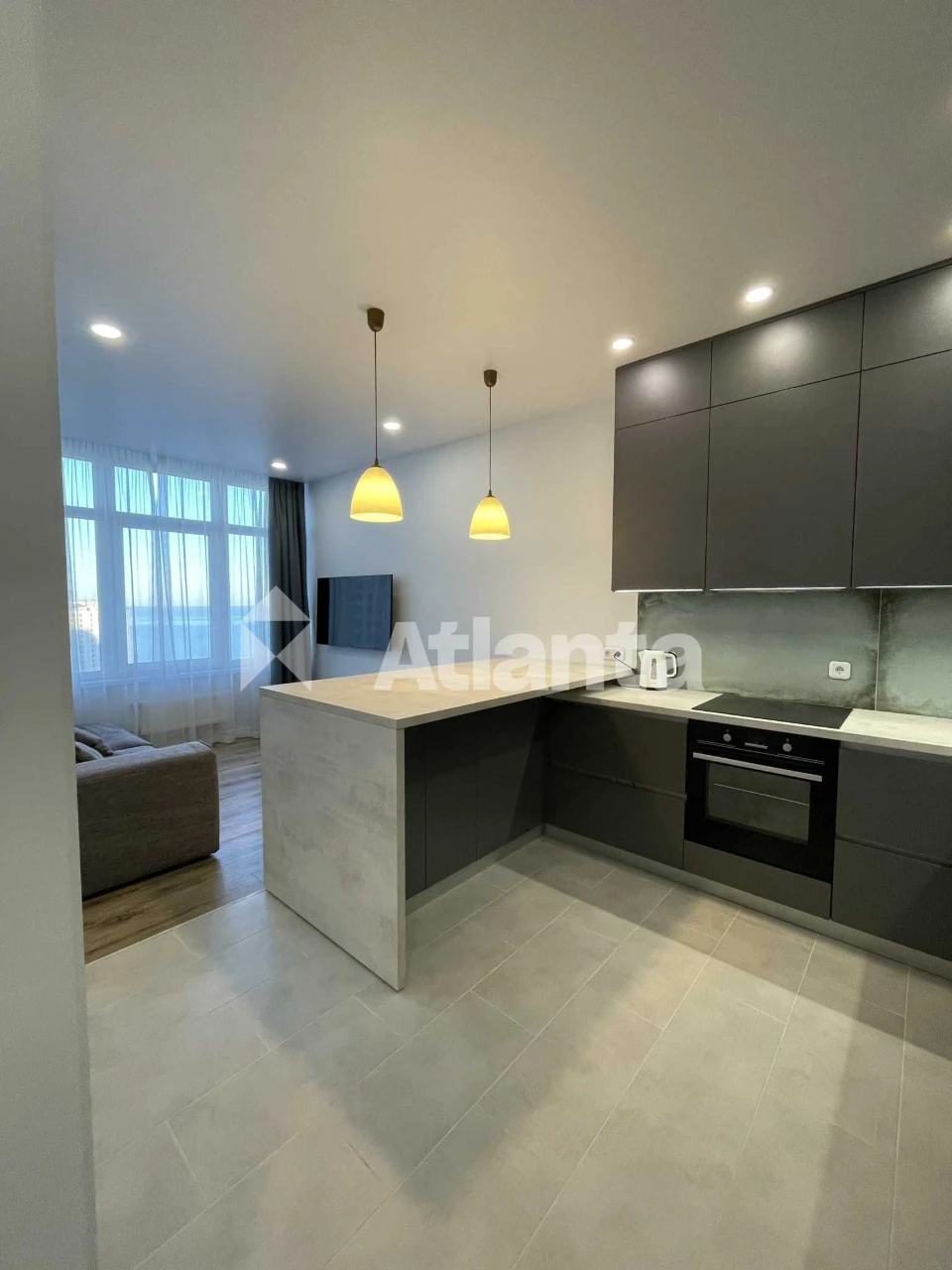 Apartment with Sea View and Quality Renovation in Arcadia