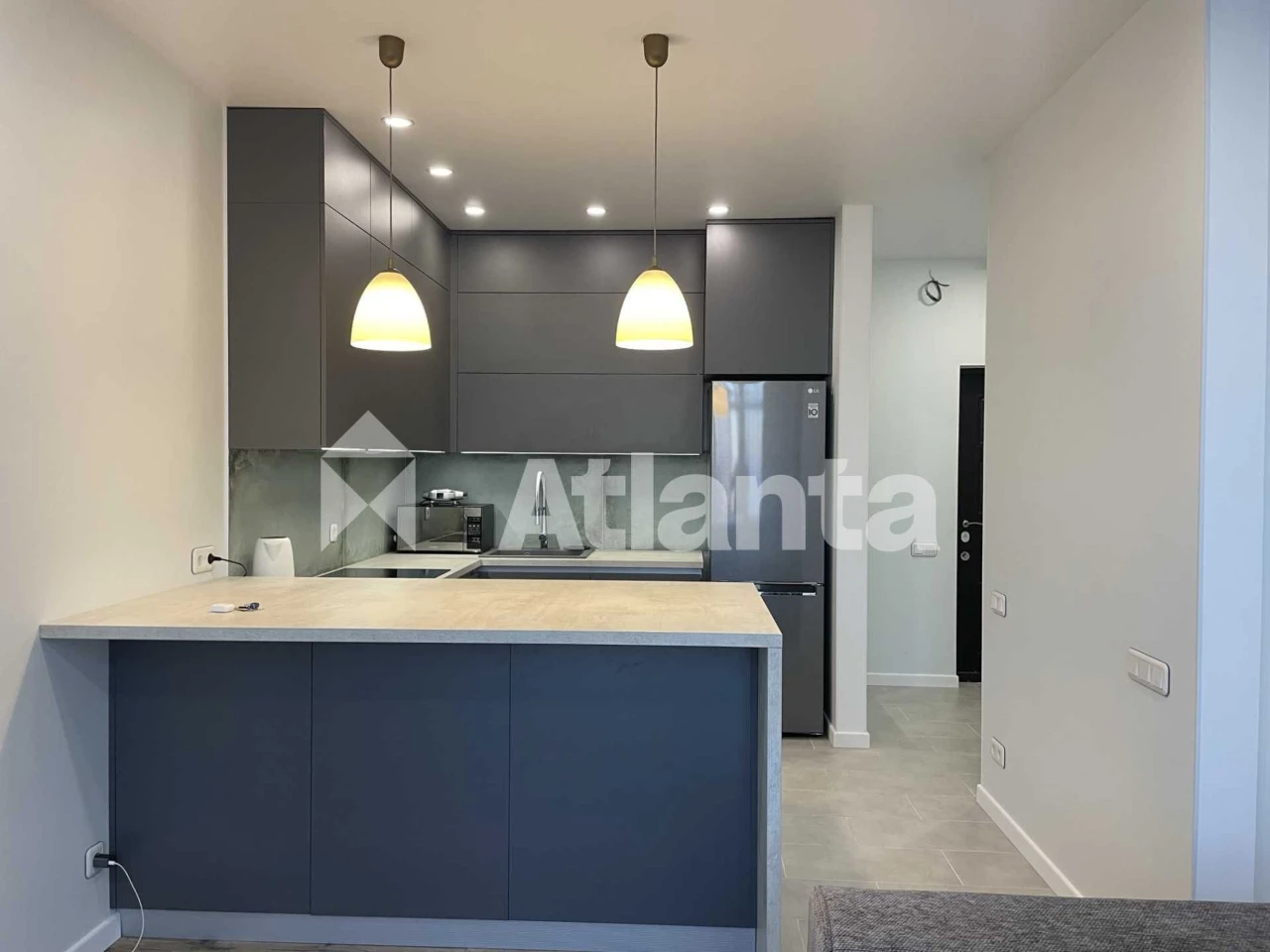 Apartment with Sea View and Quality Renovation in Arcadia