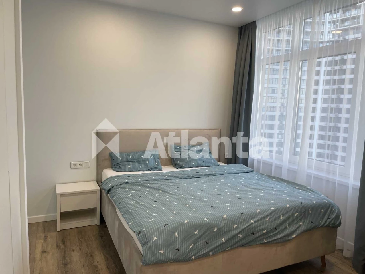 Apartment with Sea View and Quality Renovation in Arcadia