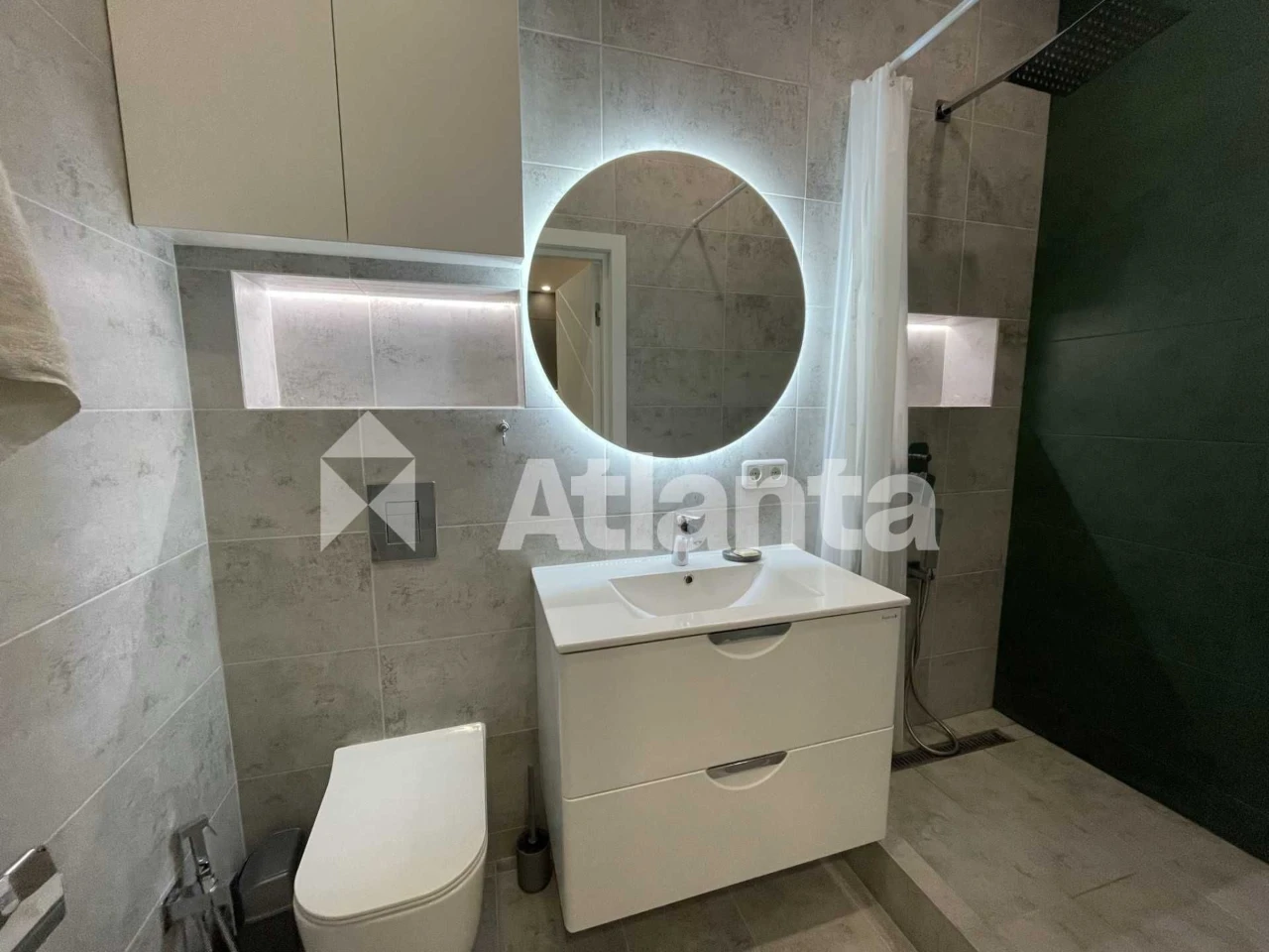Apartment with Sea View and Quality Renovation in Arcadia