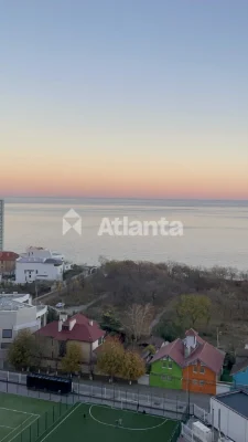Apartment with Sea View and Quality Renovation in Arcadia