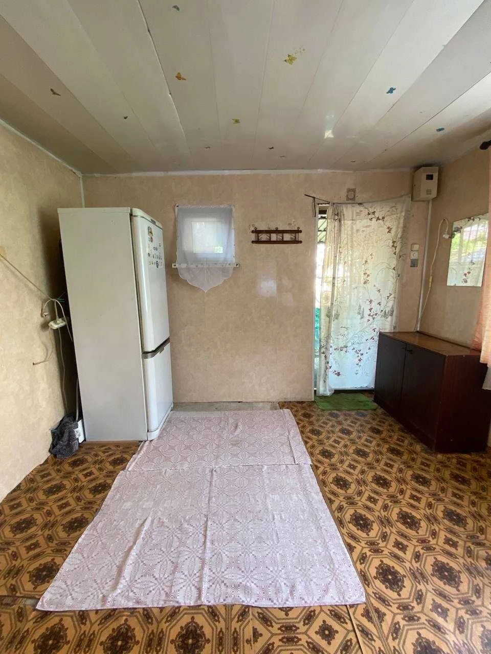 Продам 2-кімнатну квартиру з власним палісадником та паркомі
