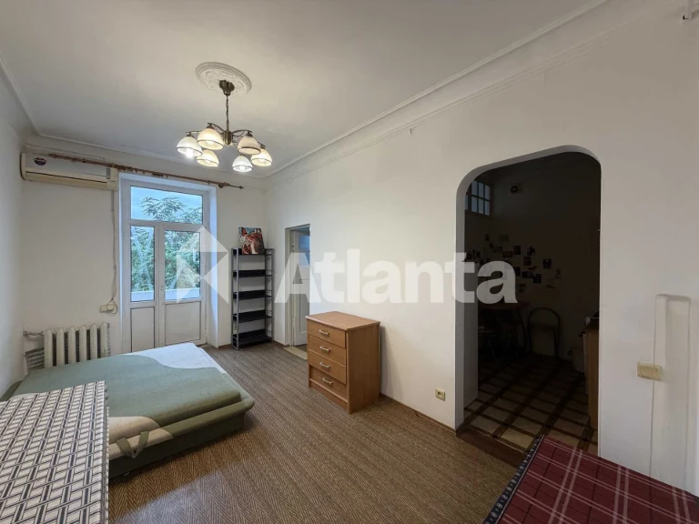 2-кімнатна квартира 40 м² " Перехідна Сталінка" у  Приморськ
