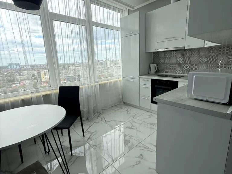 Apartment. Odesa, Valeriya Samofaлова Street