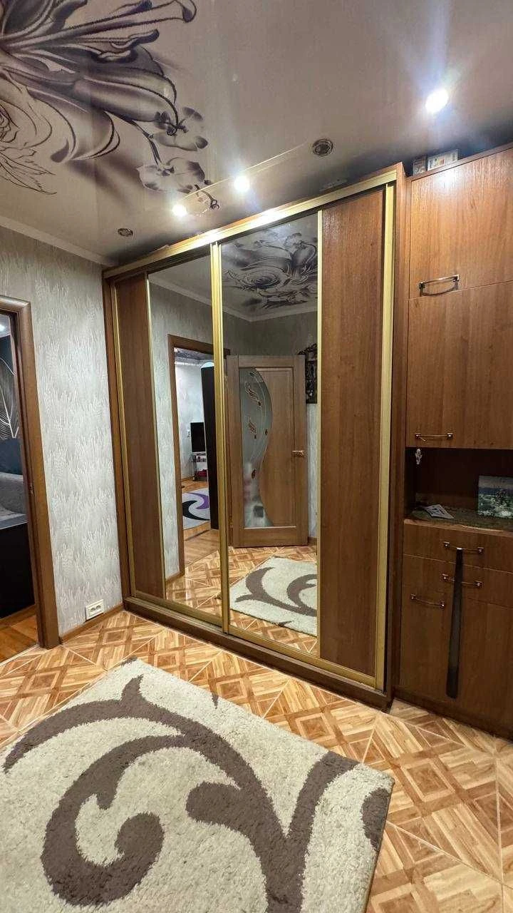 Продається 2-кімнатна квартира "Вишенька"