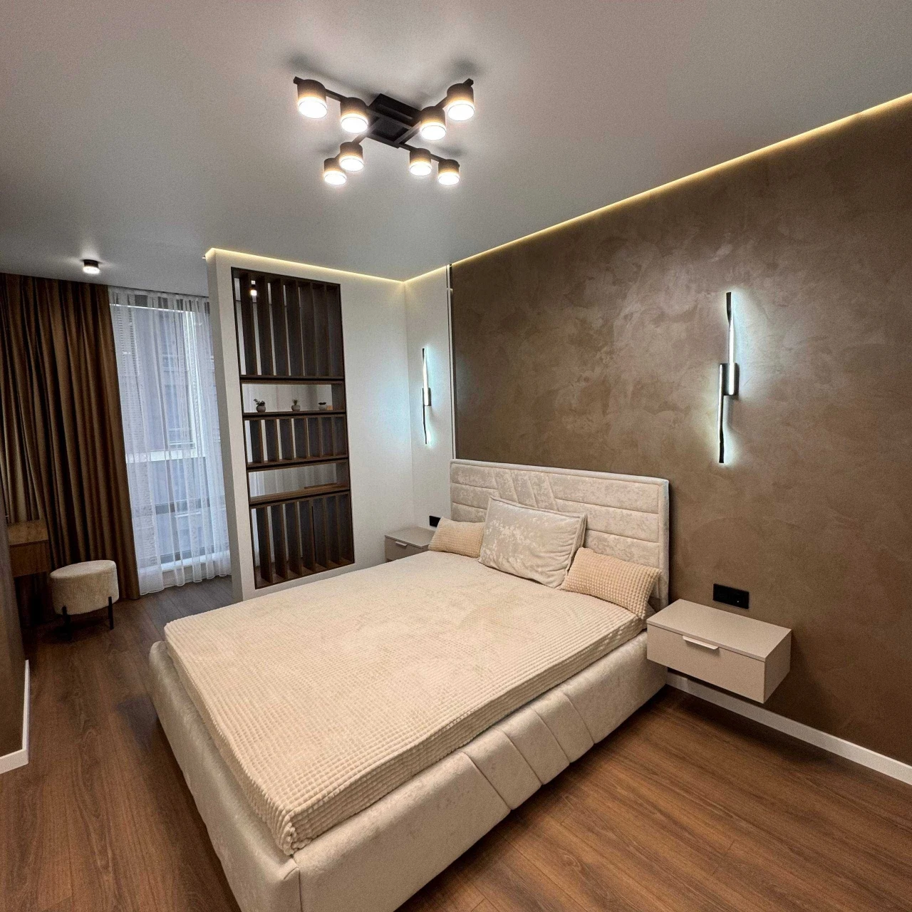 Sale of a designer 2-room apartment in the MANHATTAN residential complex | 60 sq m