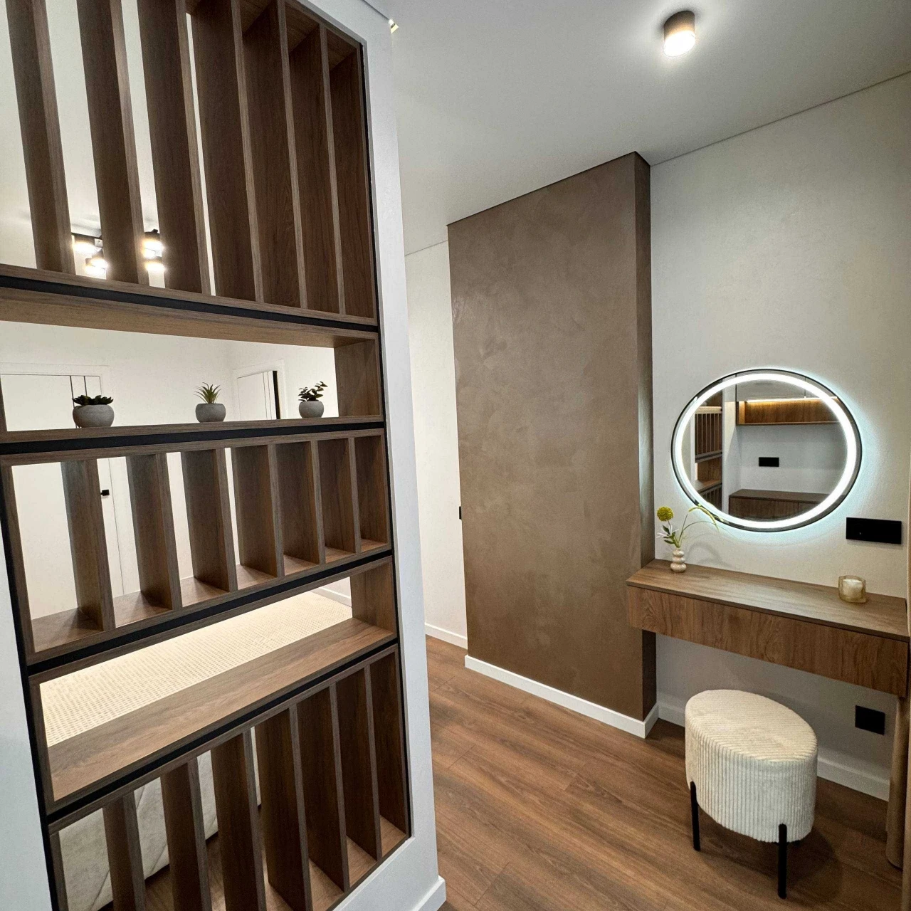 Sale of a designer 2-room apartment in the MANHATTAN residential complex | 60 sq m