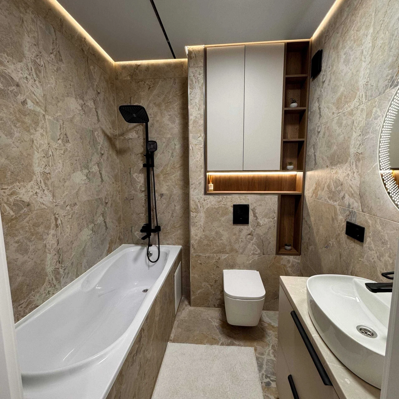 Sale of a designer 2-room apartment in the MANHATTAN residential complex | 60 sq m