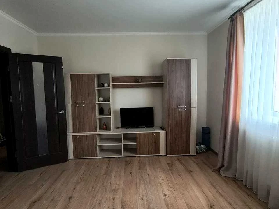Apartment. Ivano-Frankivsk, Vovnychanka st.