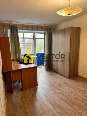 Cozy one-bedroom apartment on the 3rd floor, near the Ring