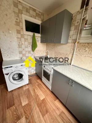 Cozy one-bedroom apartment on the 3rd floor, near the Ring