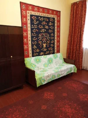 1 room in Podil, brick house, 33 sq m