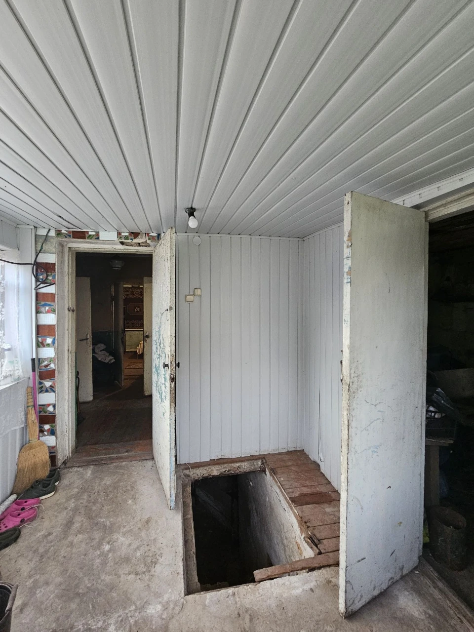 House in the village of Shkarevo (Horbakiv) 30 km from Rivne