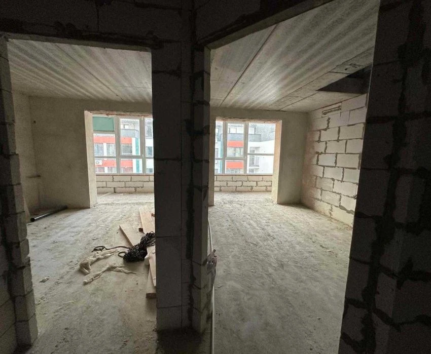 продам 3 кімнатну в новобудові