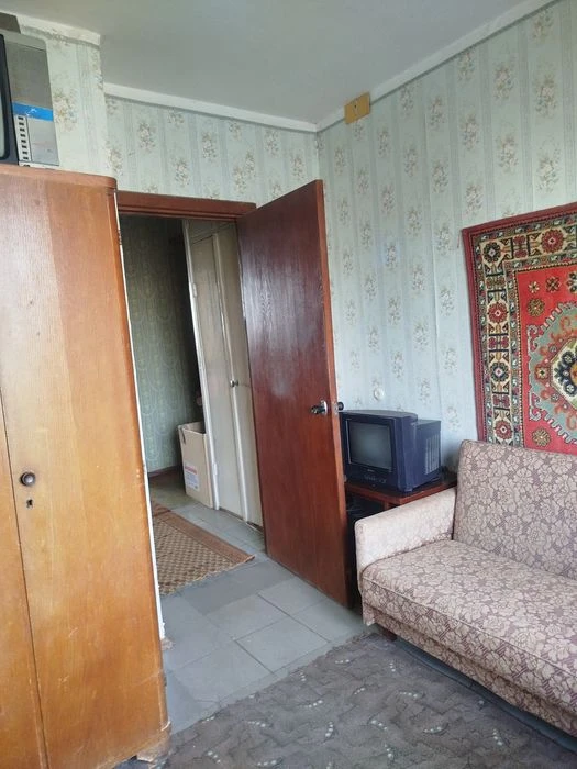 Срочно можно по гос программе продам 3 ком кв 66 м Ильфа и П