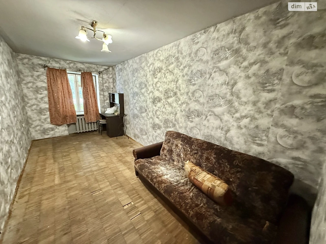 Long-Term Rental Apartment, Railway