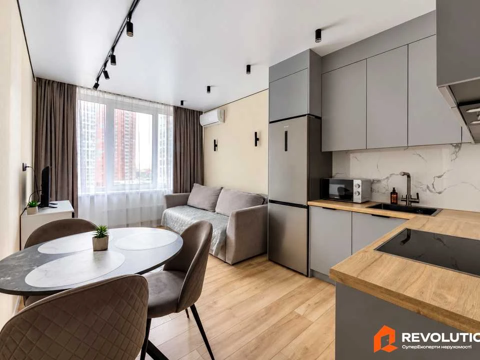 Apartment. Ivan Vykhovs Street, Kyiv
