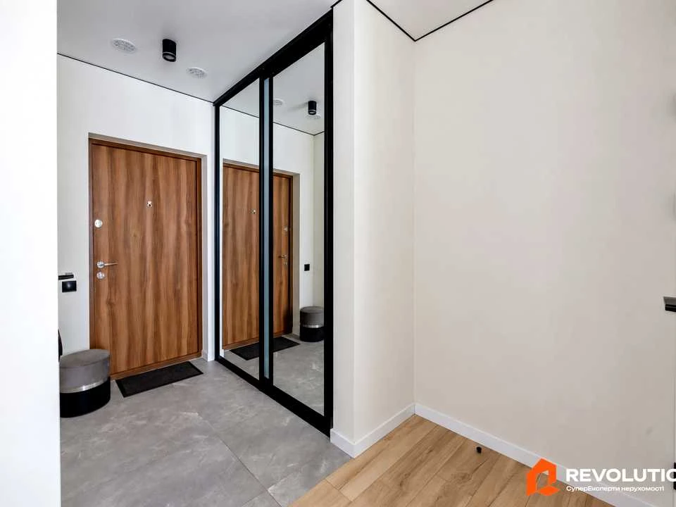 Apartment. Ivan Vykhovs Street, Kyiv