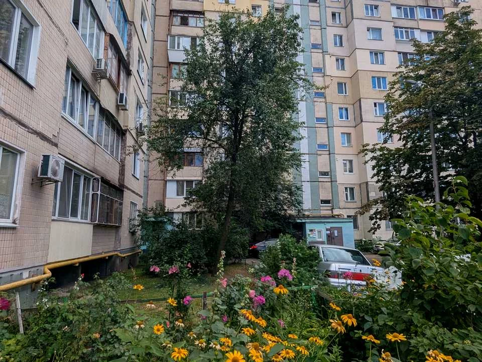 Квартира. Киев, улица Ревуцкого