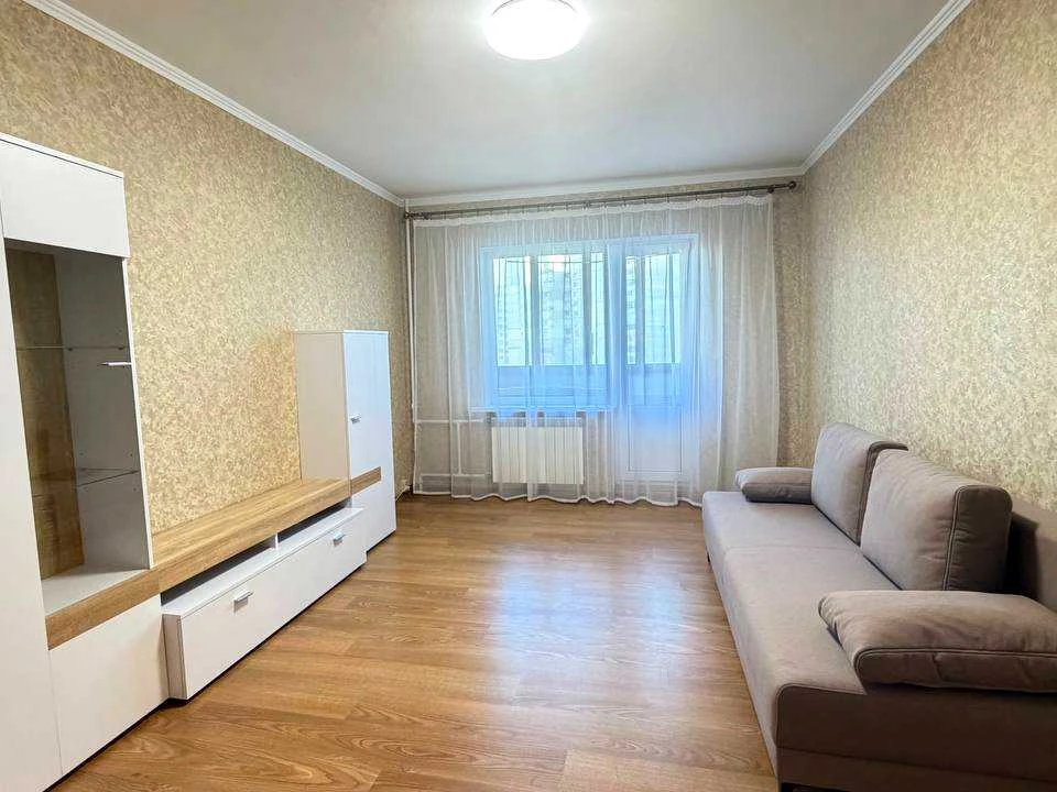 Apartment. Dragomanova st.