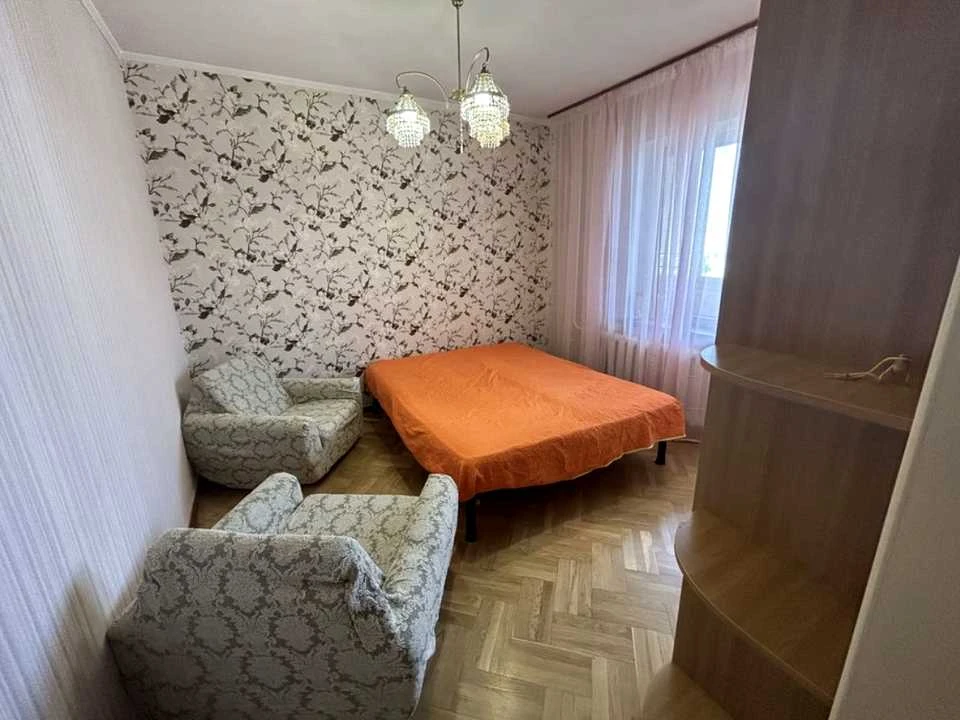Квартира. Киев, улица Левка Лукьяненко