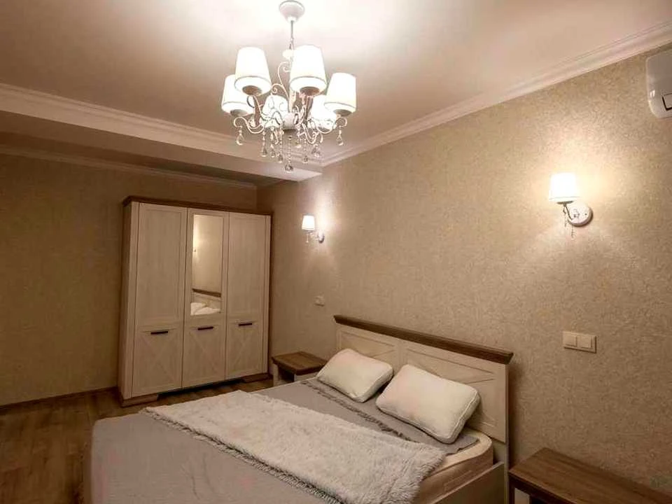Apartment. Kyiv, Hlybchyska Street
