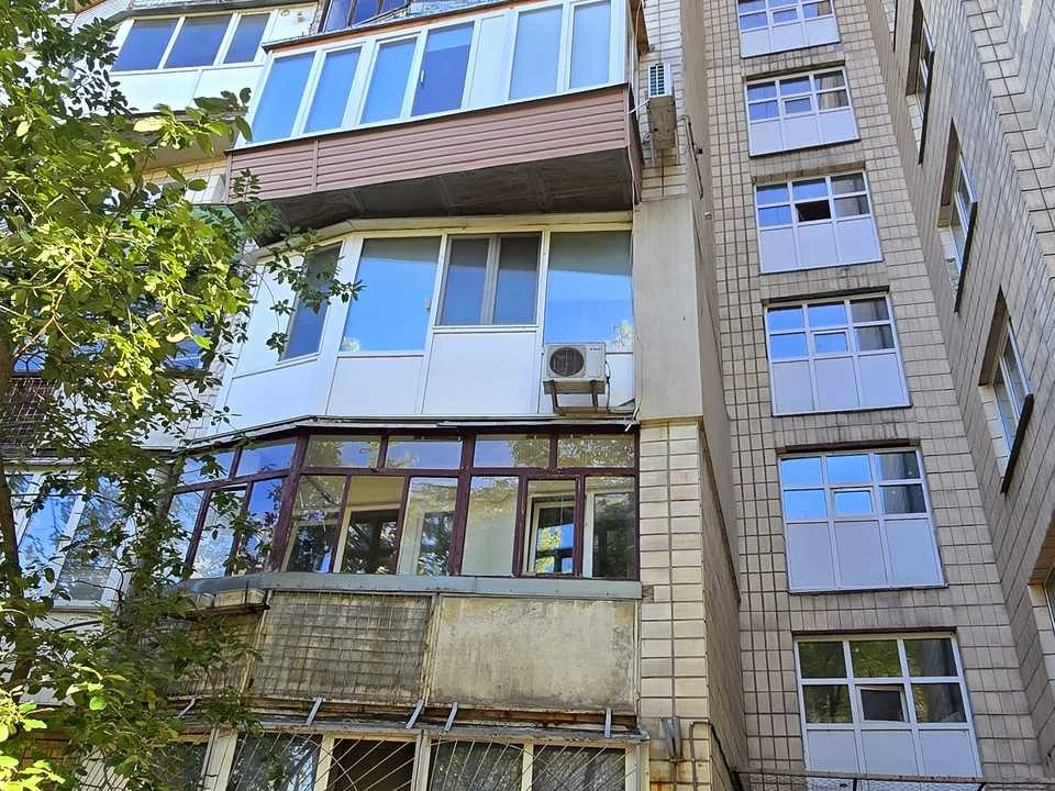 Квартира. Киев, Озерная ул.