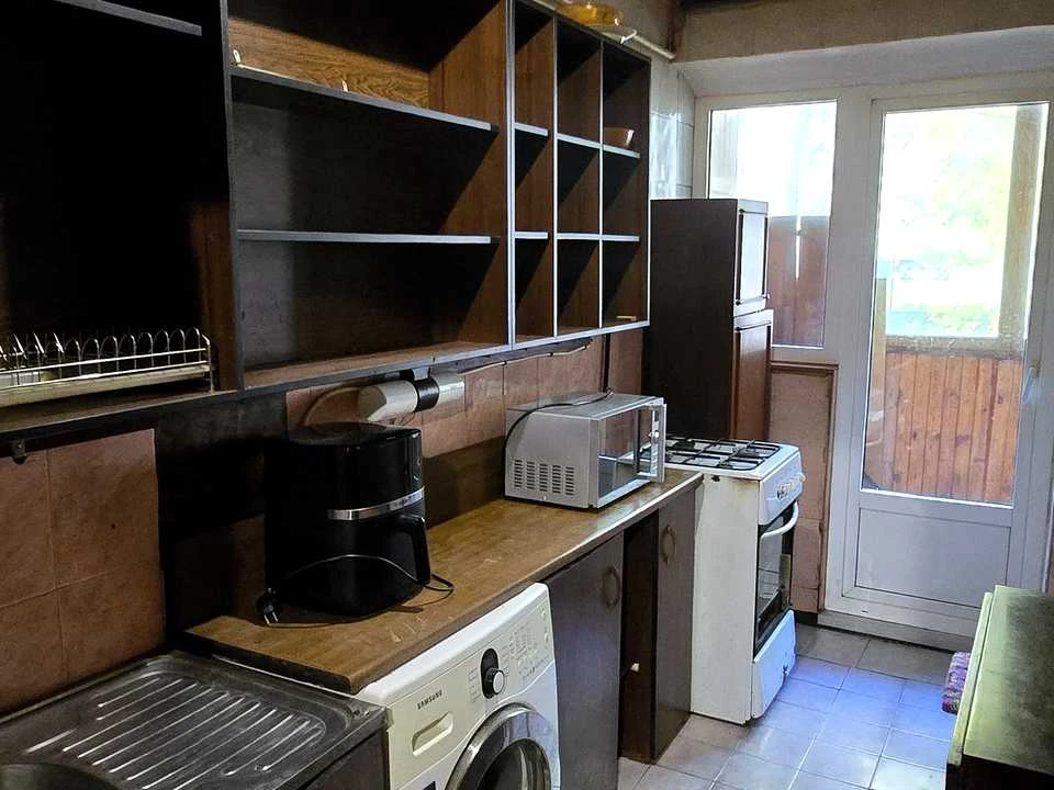Квартира. Киев, Озерная ул.